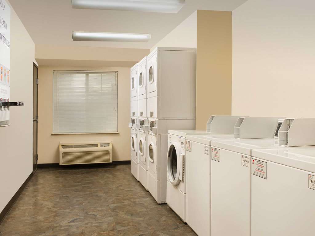 Hotel Woodspring Savannah Garden Garden City