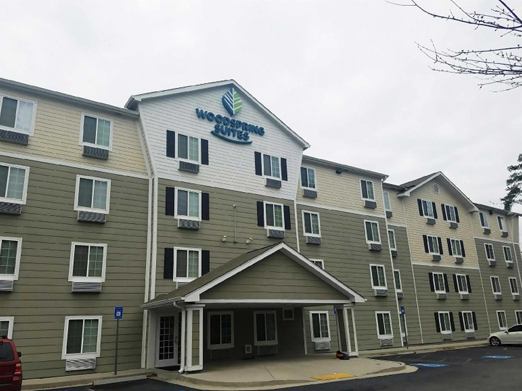 Hotel Woodspring Savannah Garden 2*