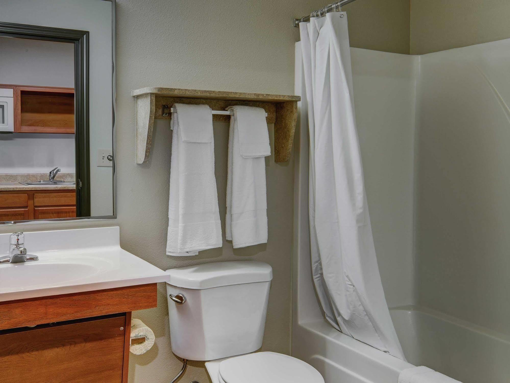 Hotel Woodspring Savannah Garden 2*